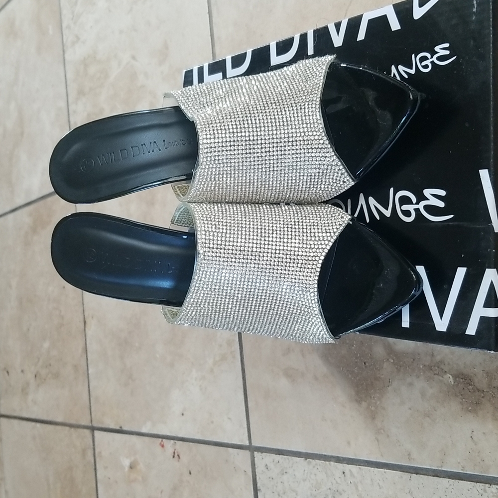 wild diva 4"high heel